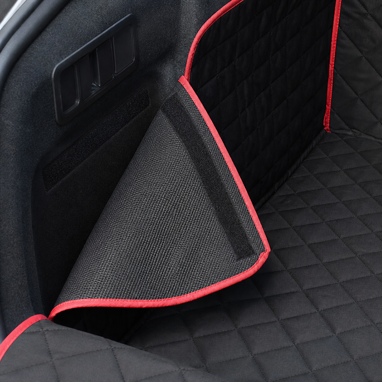 Textured underside and attachment edge of the boot liner